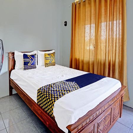 Spot On 91595 Sruni Syariah Hotell Gedangan Eksteriør bilde